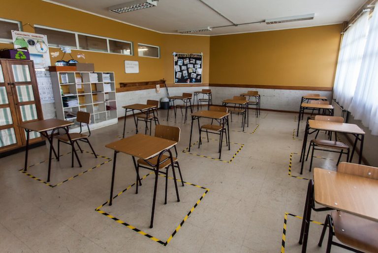 Retorno seguro a clases y conectividad para alumnos fueron plato de fondo
