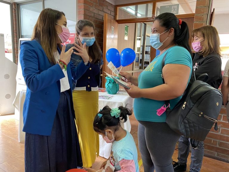 «Chile Crece Contigo» apoya a niños de Paine con material educativo para desarrollo integral