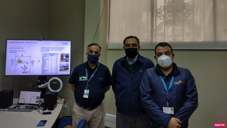 CGE informa plan preventivo de verano a director regional de Onemi y seremi de Energía