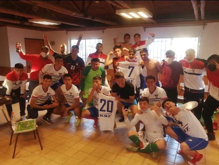 Tricolor de Paine pierde 0-1 en ida de semifinales ante Colegio Quillón, pero la revancha es en casa