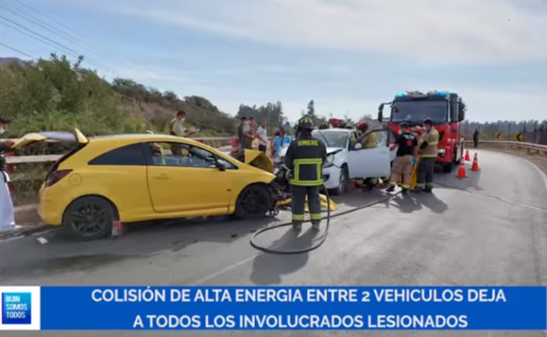 Choque en Puente Huidobro deja dos menores y tres adultos heridos