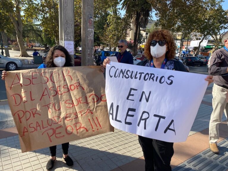 La salud se cansó de la falta de remedios, jabón y cloro