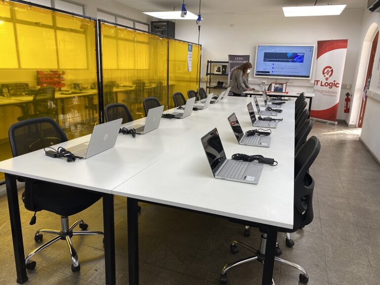 El «Huaso Troyano» hizo de las suyas en la Sala Maker del LBTP