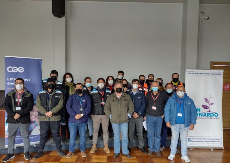 CGE capacita en protocolos de emergencias eléctricas a funcionarios municipales de San Bernardo