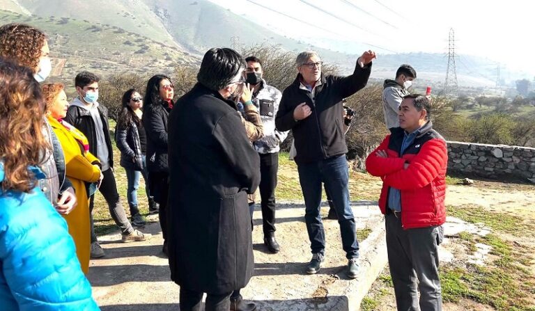 “Ruta por la Memoria” incluyó los memoriales en Cerro Chena y Plaza Guarello