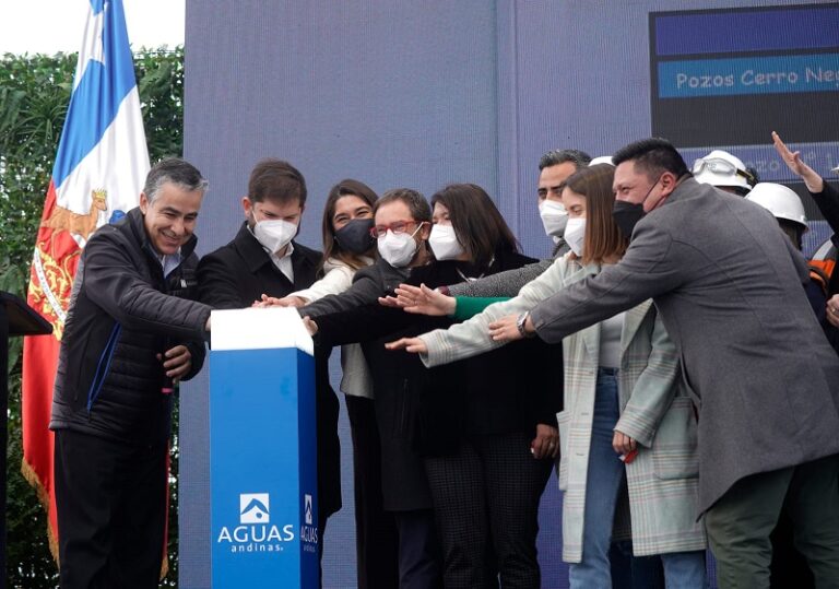Presidente Boric inaugura Pozos de Cerro Negro para asegurar suministro de agua potable a más de 400 mil personas