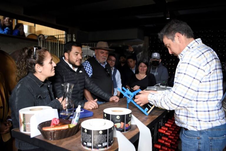 El Día del Turismo en Paine se celebró entre «Tres»