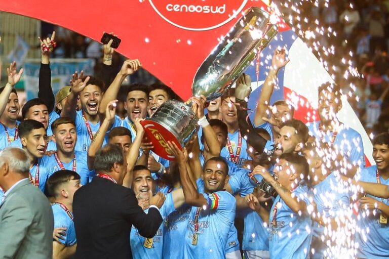 Magallanes, campeón de Copa Chile y regresa a Copa Libertadores tras 38 años