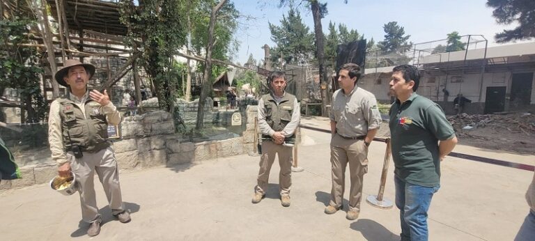 Funcionarios del SAG de la Región de Maule se capacitan en el Buin Zoo