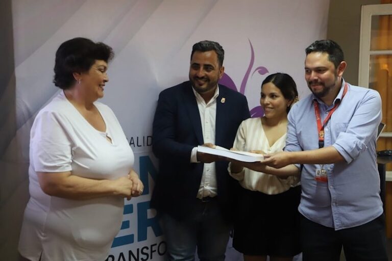 Barrio Obrero Ferroviario recibe normas de intervención para ser primera Zona Típica