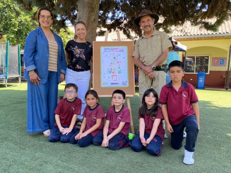En la escuela “Los Rosales del Bajo”, de Buin, el cuentacuentos fue una fiesta salvaje de valores