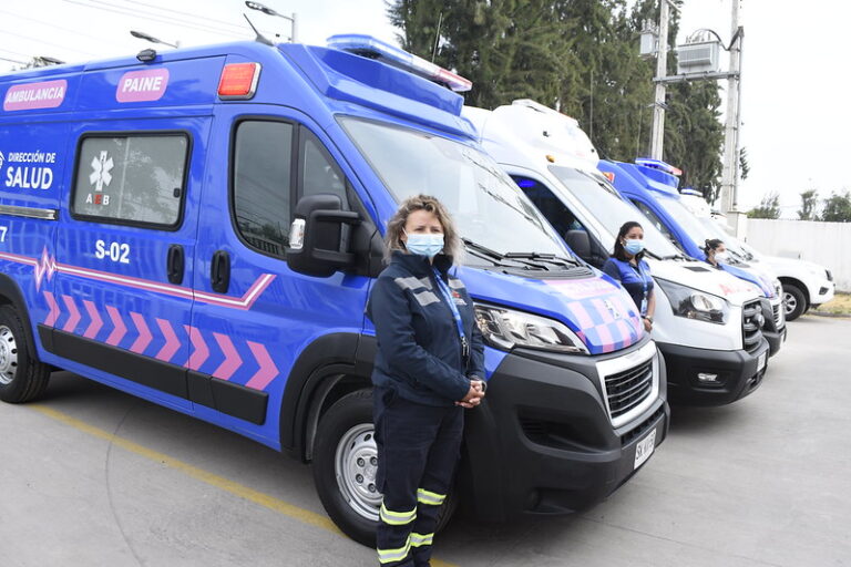 Tres ambulancias suma Paine para cubrir sectores de Abrantes, Hospital, Huelquén y centro