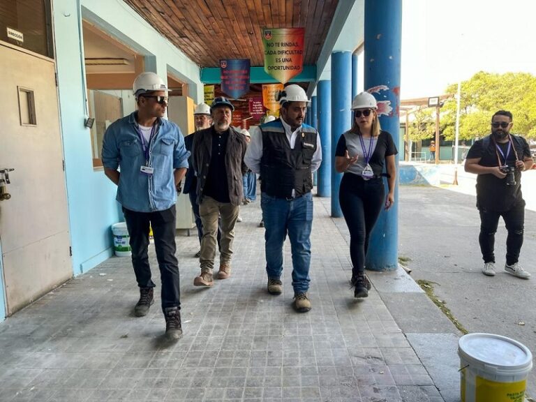 Millonaria inversión para escuelas y liceos de San Bernardo