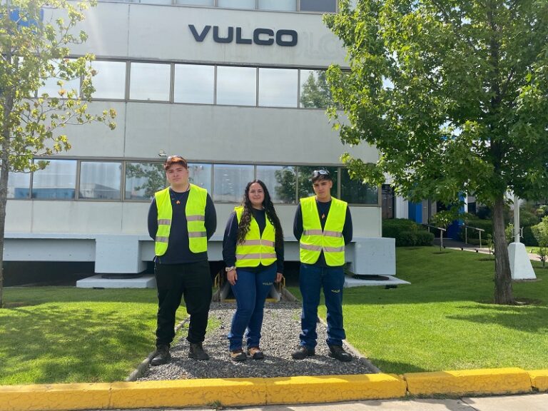 Crecimiento y desarrollo de estudiantes sanbernardinos, una práctica profesional de Vulco S.A.