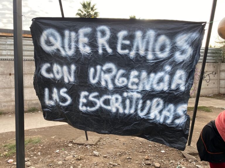4 años esperando escrituras: Villa “Ñuke Mapu” se cansa de la desidia