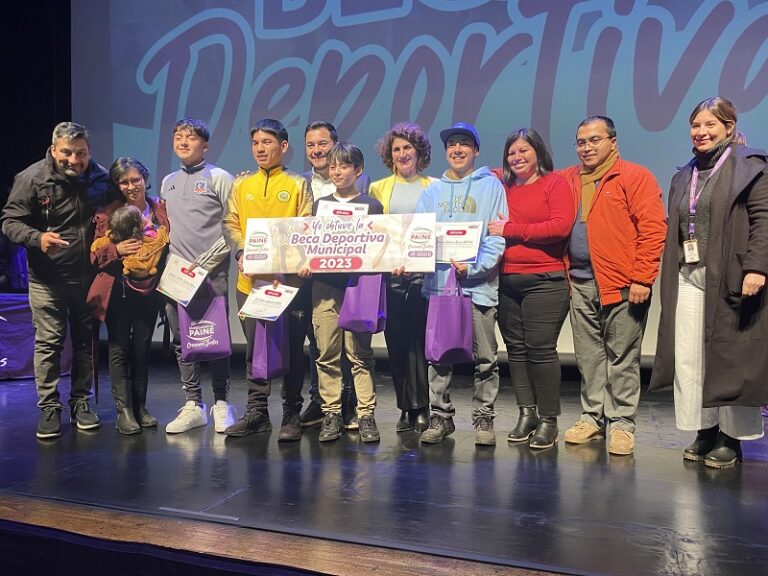 32 atletas de Paine reciben Beca Deportiva Municipal 2023