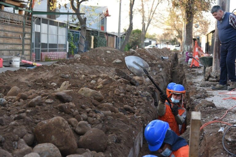 Partió construcción del alcantarillado… pero en Villa “Madrid Osorio”
