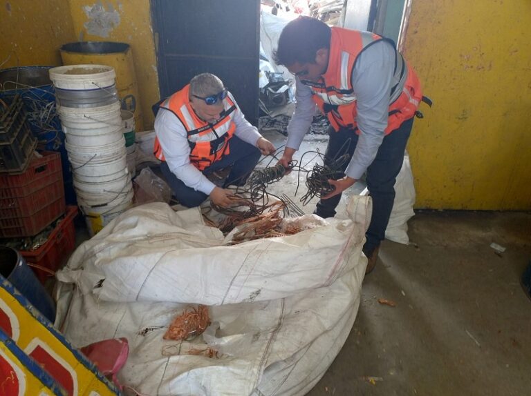 CGE alerta sobre aumento de robo de cables en San Bernardo, Buin, La Pintana y Puente Alto