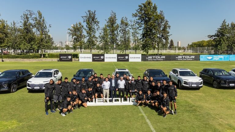 Rumbo a los 100 años Colo Colo manejará un Jetour Dashing