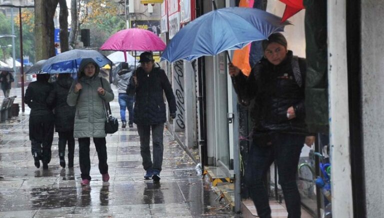 CGE activa plan de acción preventivo ante sistema frontal que afectará a Región Metropolitana