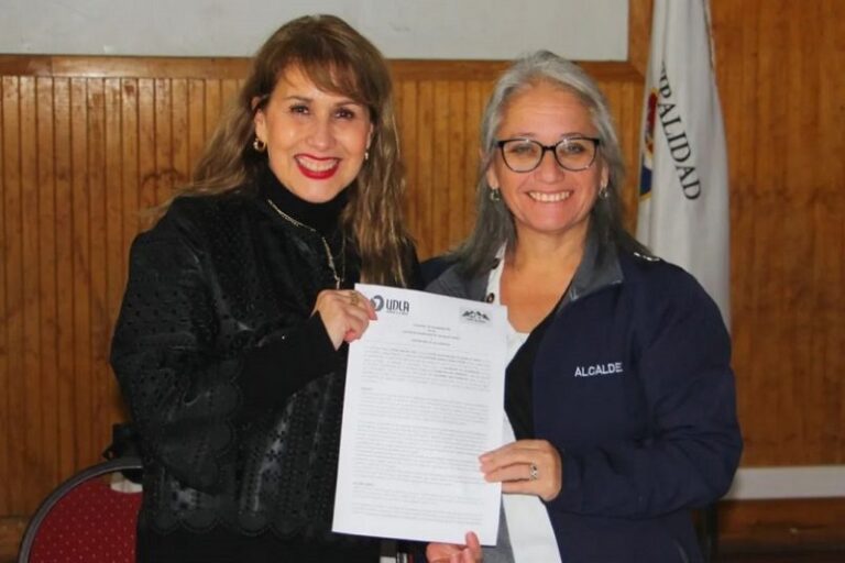 UDLA y Calera de Tango firman convenio para potenciar turismo comunitario