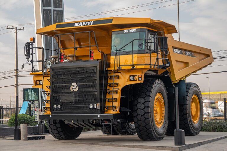 SANY presenta su nuevo camión minero SRT95C