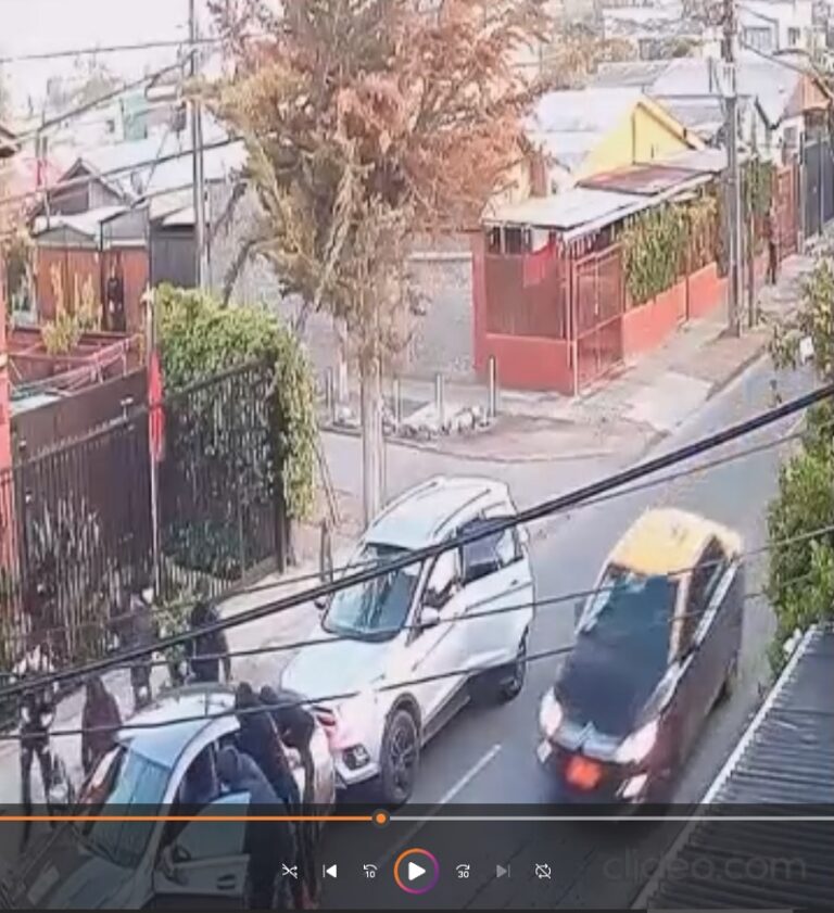 ¡Video exclusivo! Dos funcionarias de la salud asaltadas y agredidas en el Cesfam Juan Pablo II, de San Bernardo