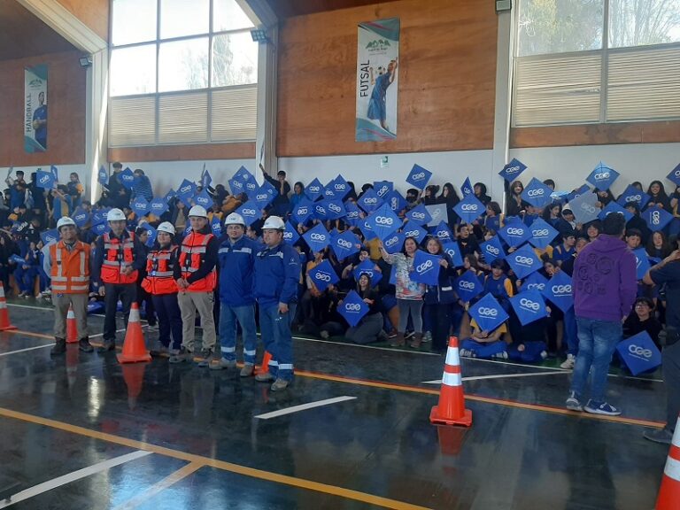 CGE lanza campaña “Volantín Seguro” en Escuela Calera de Tango