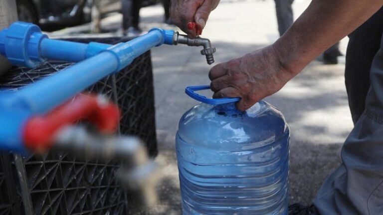 APR El Romeral compra agua para abastecer a vecinos: falla de la bomba sería eléctrica