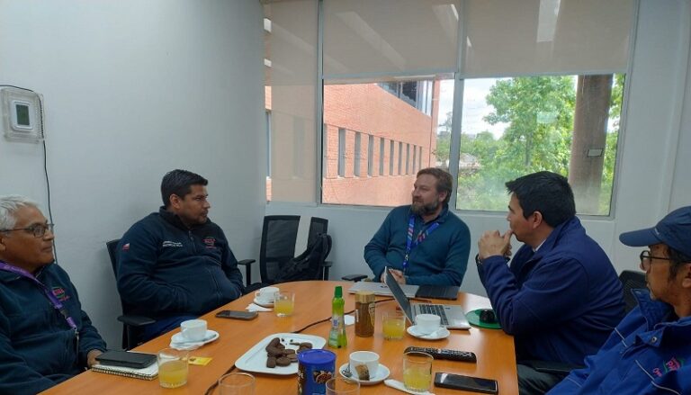 CGE se reúne con alcalde (s) de Paine y presenta su Programa Verano 2024-2025