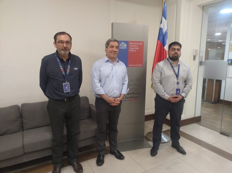 CGE se reúne con Delegado Presidencial Metropolitano y presenta su Programa Integral de Gestión de Redes para Verano 2024-2025