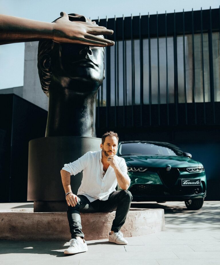 Escultor Ignacio Gana, nuevo embajador de Alfa Romeo