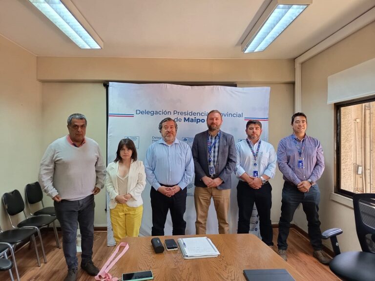 CGE presenta Plan Invierno 2025 a DPP de Maipo y seremi de Agricultura