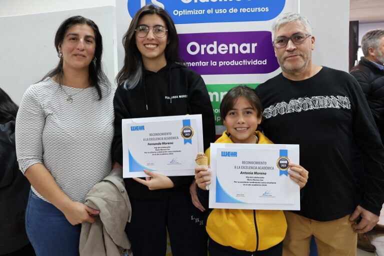 El esfuerzo y todas las capacidades se fundieron en un solo abrazo en Premio a la Excelencia Académica 2025 que entrega Vulco
