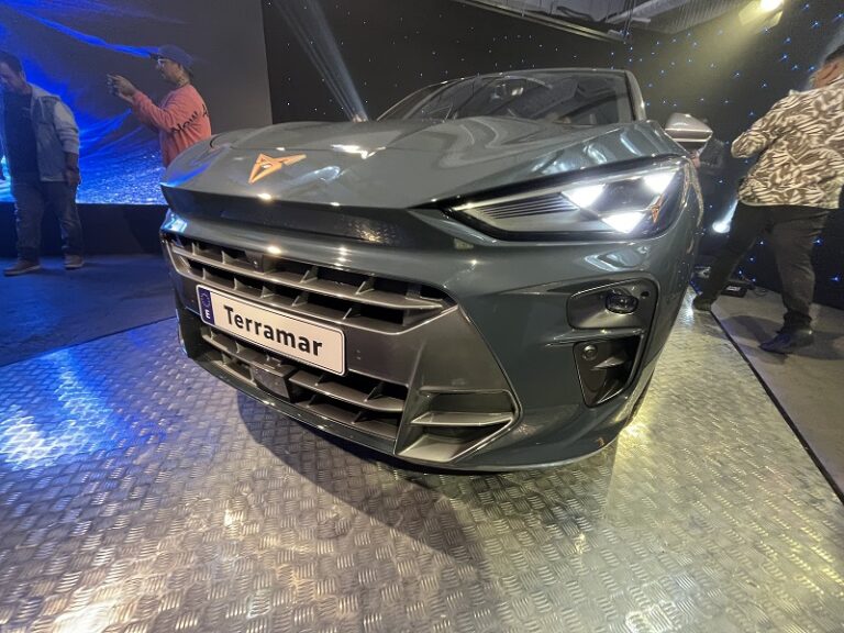 Nuevo CUPRA Terramar ya surca las calles con el espirítu del gran blanco