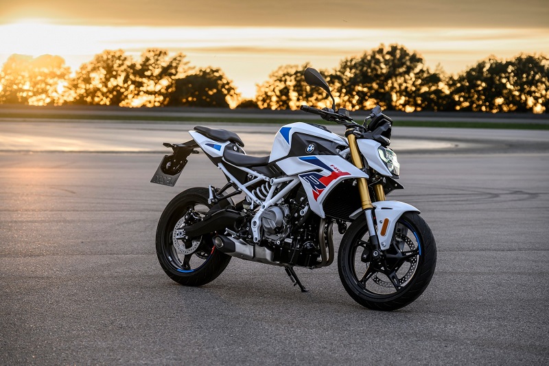 P90655293_lowRes_bmw-f-450-r
